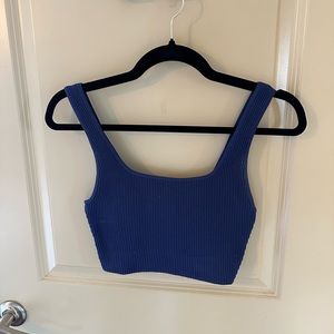 Aritzia Sculpt Knit crop top